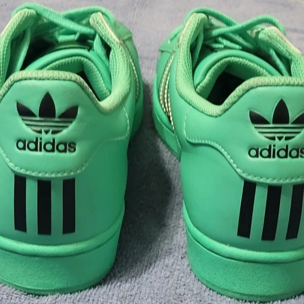 Adidas shoes - Picture 3 of 10